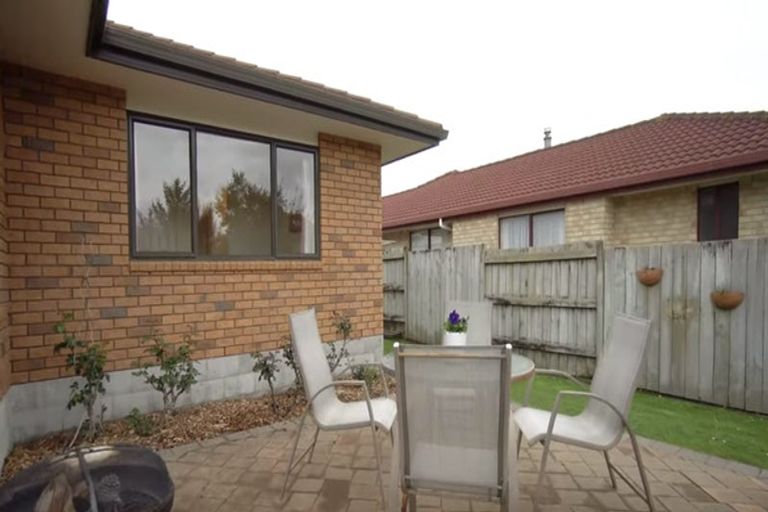 Photo of property in 143 Summerhill Drive, Fitzherbert, Palmerston North, 4410