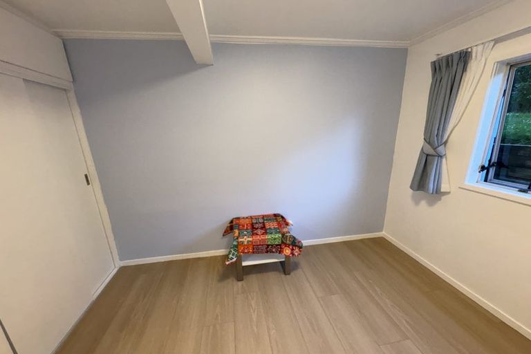 Photo of property in 8 Awaruku Road, Torbay, Auckland, 0630