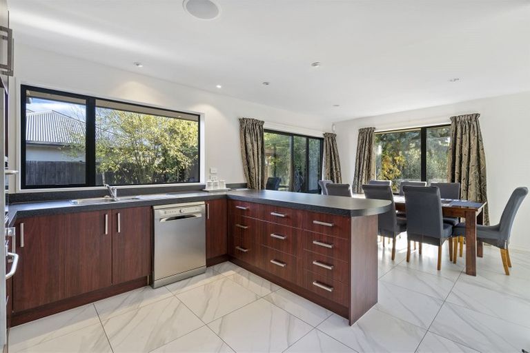 Photo of property in 26 Hemingway Place, Spencerville, Christchurch, 8083