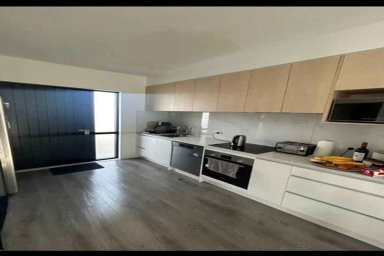 Photo of property in 20/12 Arney Road, Ranui, Auckland, 0612