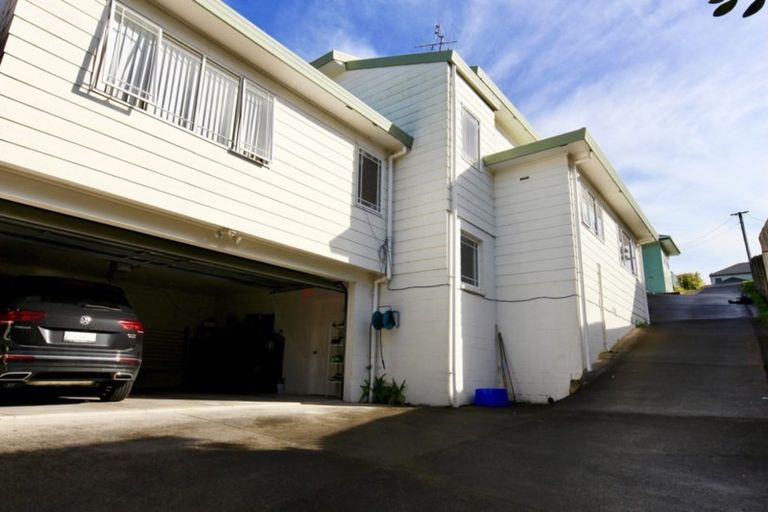 Photo of property in 2/32 Spencer Road, Pinehill, Auckland, 0632