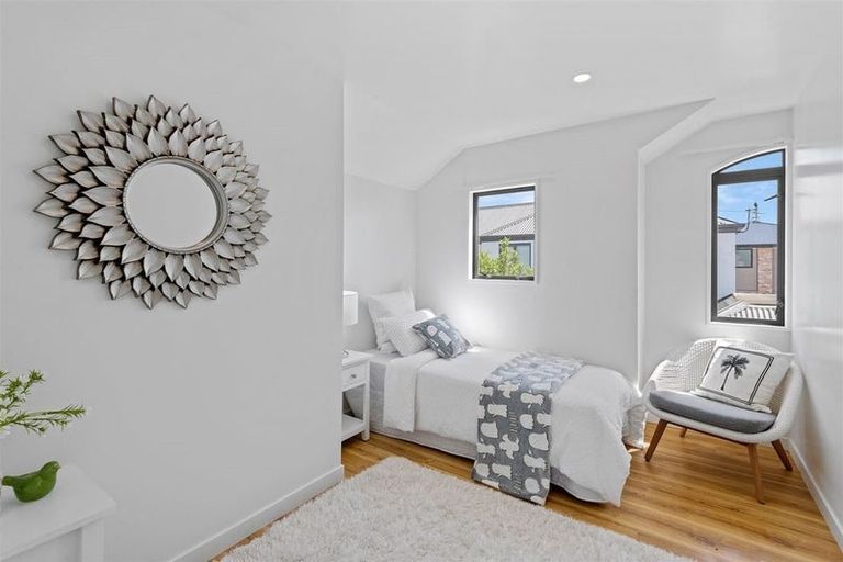 Photo of property in 70a Wharenui Road, Upper Riccarton, Christchurch, 8041