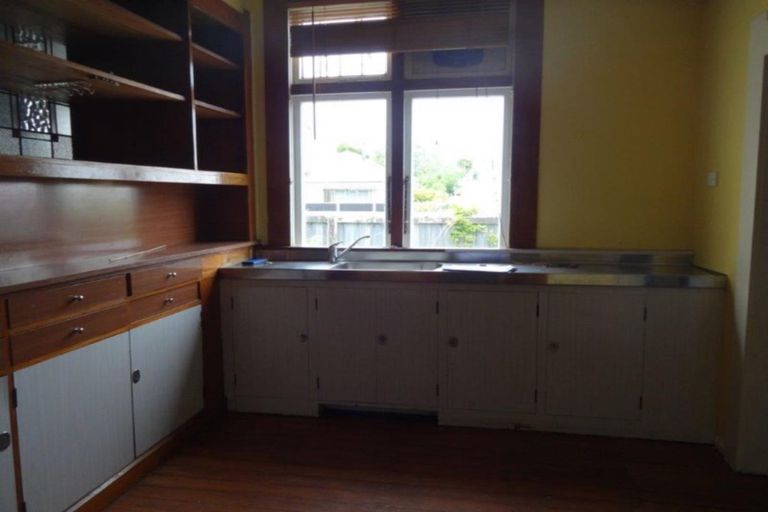 Photo of property in 90 Russell Street, Westport, 7825