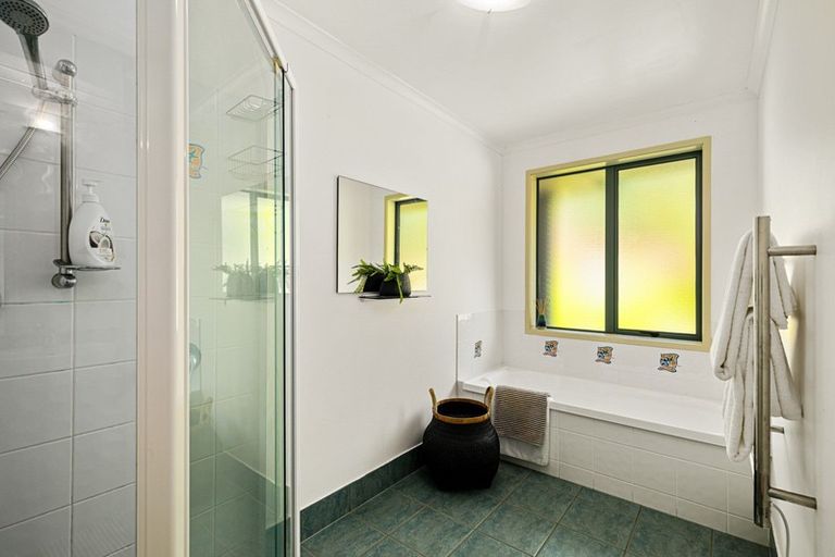 Photo of property in 39 Mccallum Drive, Sandspit, Warkworth, 0982