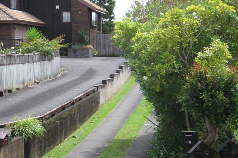 Photo of property in 19a Park Rise, Campbells Bay, Auckland, 0630