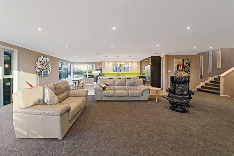 Photo of property in 64 O'halloran Road, Howick, Auckland, 2014