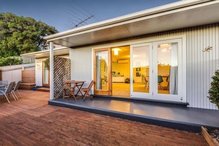 Photo of property in 28 Chisholm Place, Tainui, Dunedin, 9013