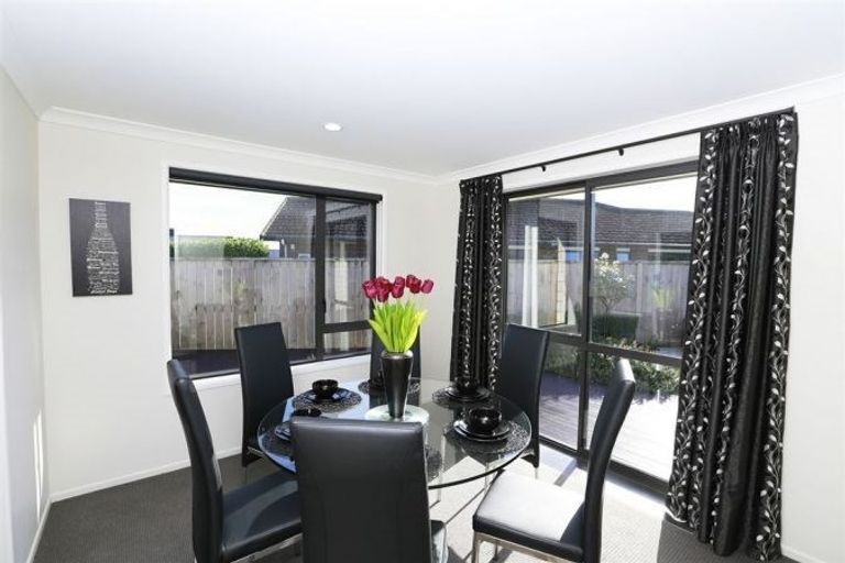 Photo of property in 12 Satchmo Place, Rototuna North, Hamilton, 3210