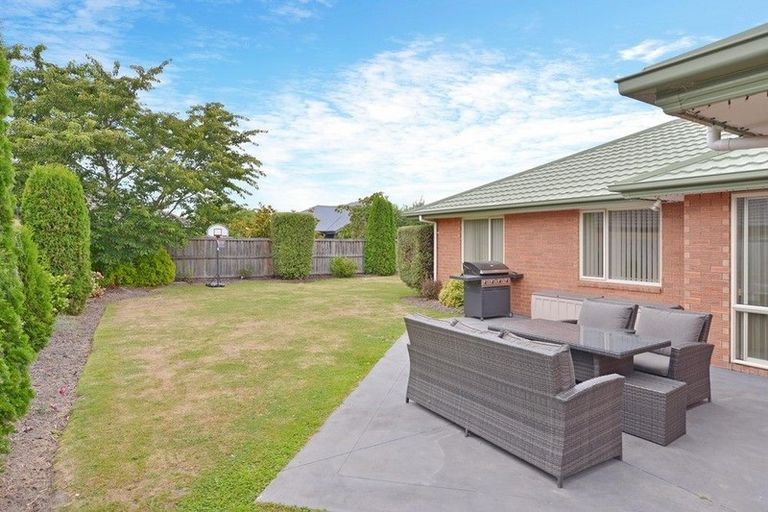 Photo of property in 55 Springwater Avenue, Northwood, Christchurch, 8051