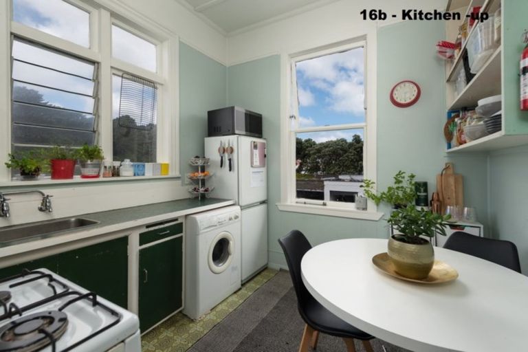 Photo of property in 16 Glendavar Street, Berhampore, Wellington, 6023