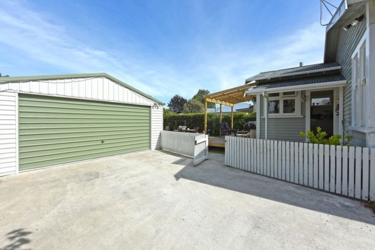 Photo of property in 29 Cambridge Terrace, Masterton, 5810
