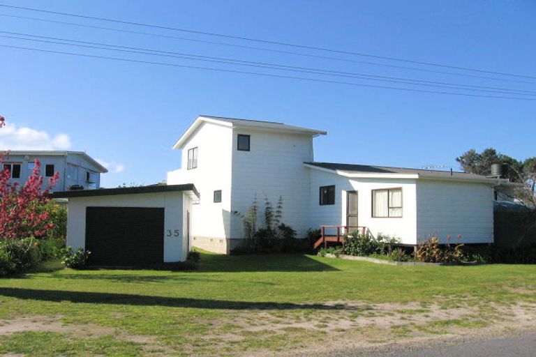 Photo of property in 35 Riverview Road, Cooks Beach, Whitianga, 3591