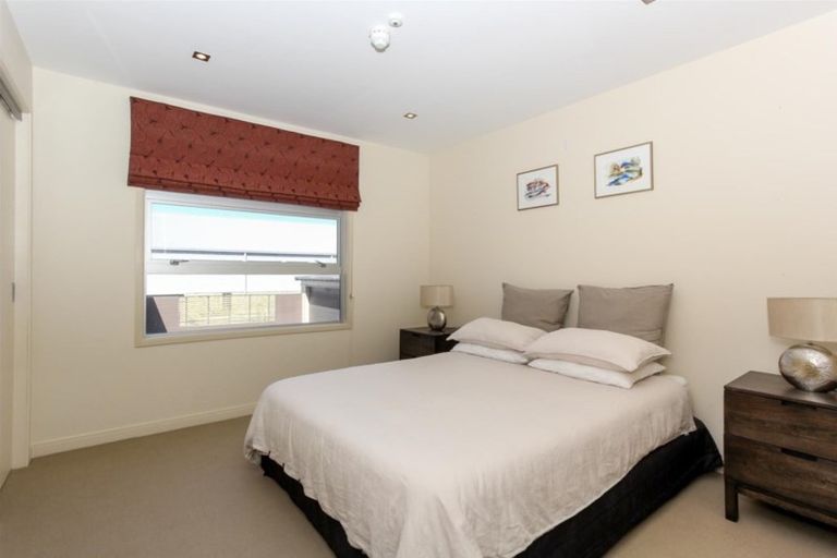 Photo of property in Quarterdeck, 3/4 Buller Street, New Plymouth, 4310