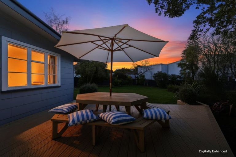 Photo of property in 13 Harker Street, Waipawa, 4210