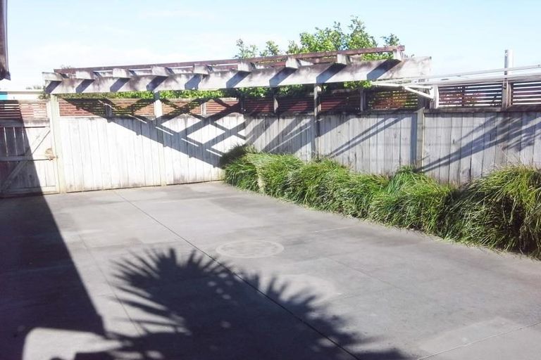 Photo of property in 3 Manuka Place, Whalers Gate, New Plymouth, 4310