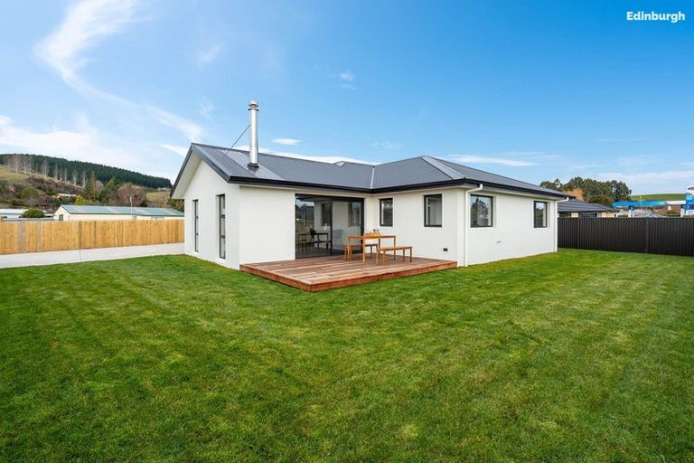 Photo of property in 2a Margate Street, Waihola, Milton, 9073