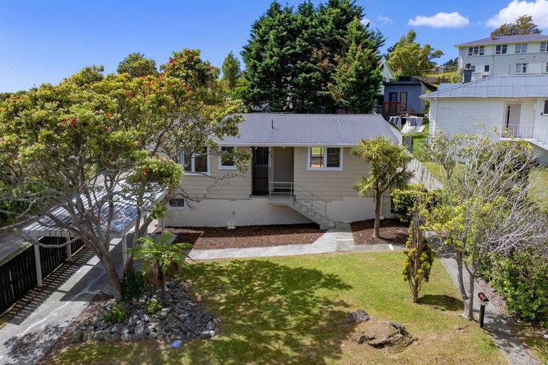 Photo of property in 15 Kalingo Street, Waitangirua, Porirua, 5024
