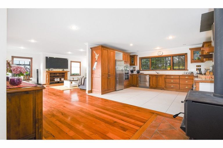 Photo of property in 48 Hamon Place, Pukehangi, Rotorua, 3015