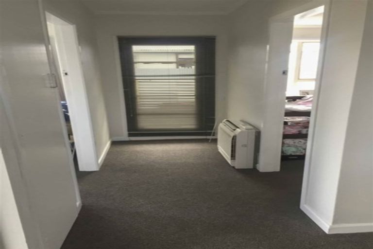 Photo of property in 77 Stobo Street, Grasmere, Invercargill, 9810