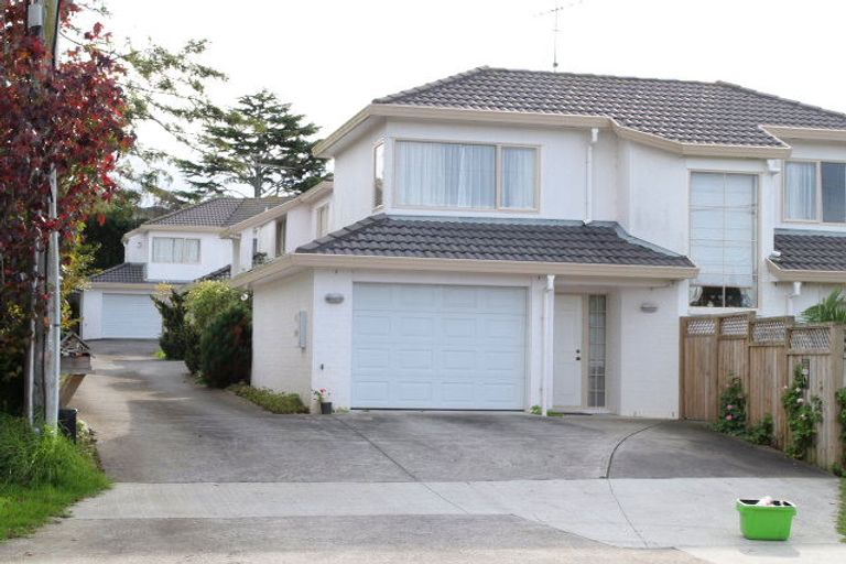 Photo of property in 2/117 Wellington Street, Howick, Auckland, 2014