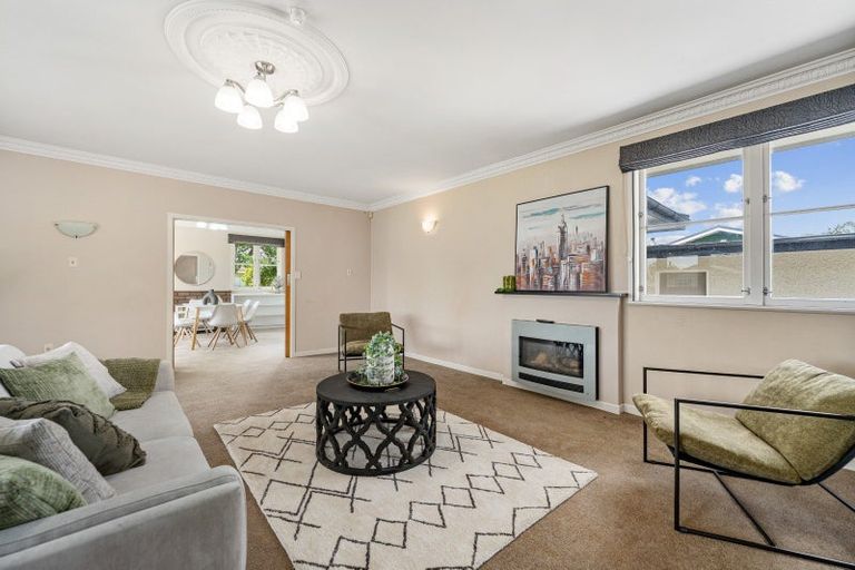 Photo of property in 2 Squires Place, Awapuni, Palmerston North, 4412