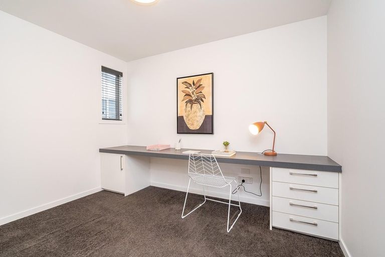 Photo of property in 15 Reeves Street, Green Island, Dunedin, 9018