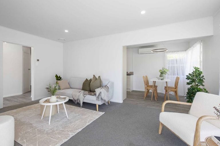 Photo of property in 10 Valley Road, Waiuku, 2123