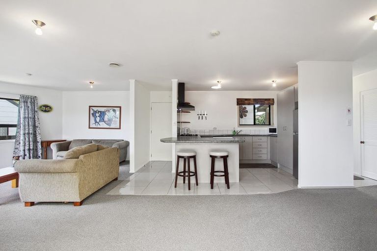 Photo of property in 7 Taihiki Road, Clarks Beach, 2122