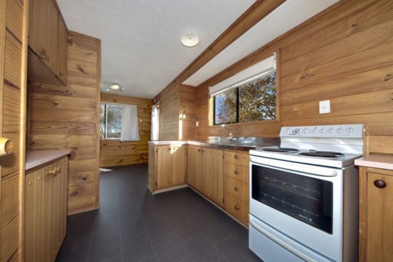 Photo of property in 2/22 Elizabeth Drive, West Harbour, Auckland, 0618