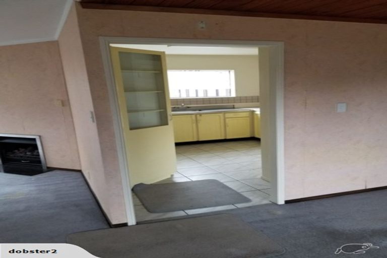 Photo of property in 1/104 Mokoia Road, Birkenhead, Auckland, 0626