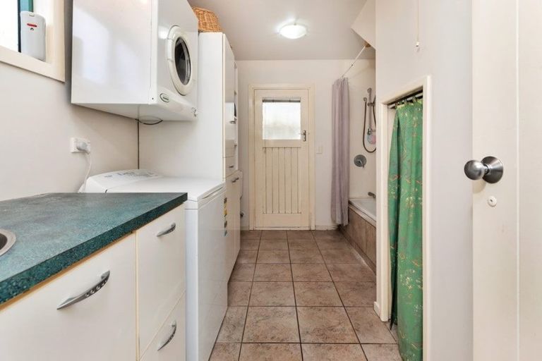 Photo of property in 69a Hatea Drive, Regent, Whangarei, 0112