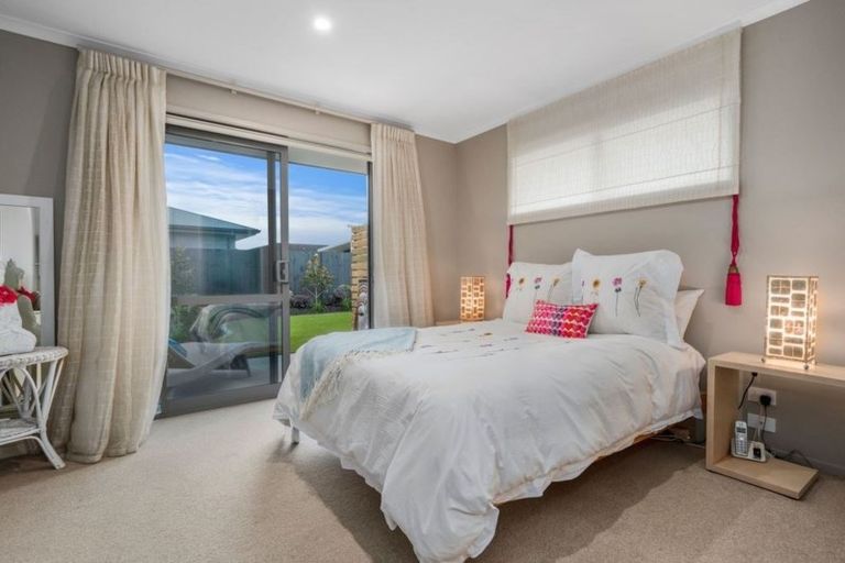 Photo of property in 87 Sandhurst Drive, Papamoa Beach, Papamoa, 3118