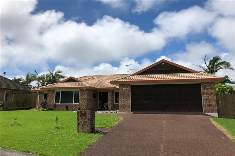 Photo of property in 10 Glencullen Place, Dannemora, Auckland, 2016