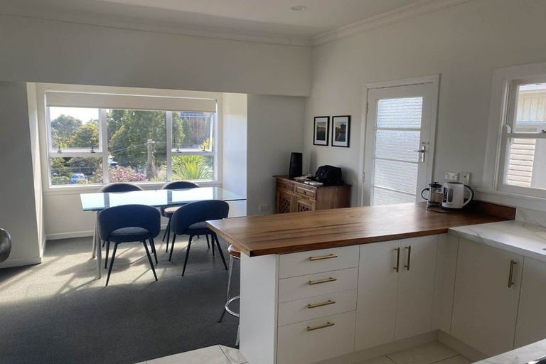 Photo of property in 5c Pendarves Street, New Plymouth, 4310