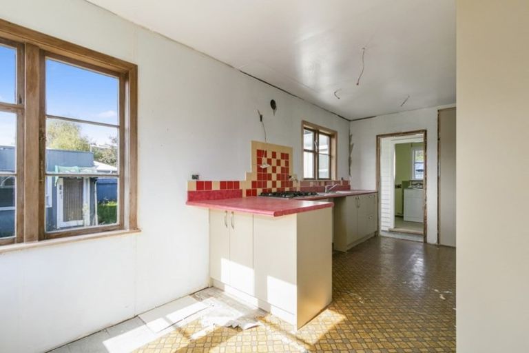 Photo of property in 5 Ngaio Street, Wainuiomata, Lower Hutt, 5014