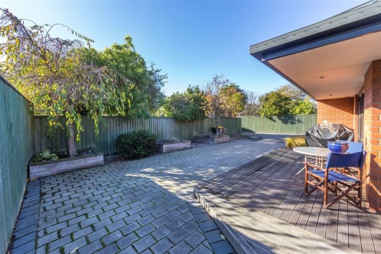Photo of property in 49b Memorial Avenue, Ilam, Christchurch, 8053