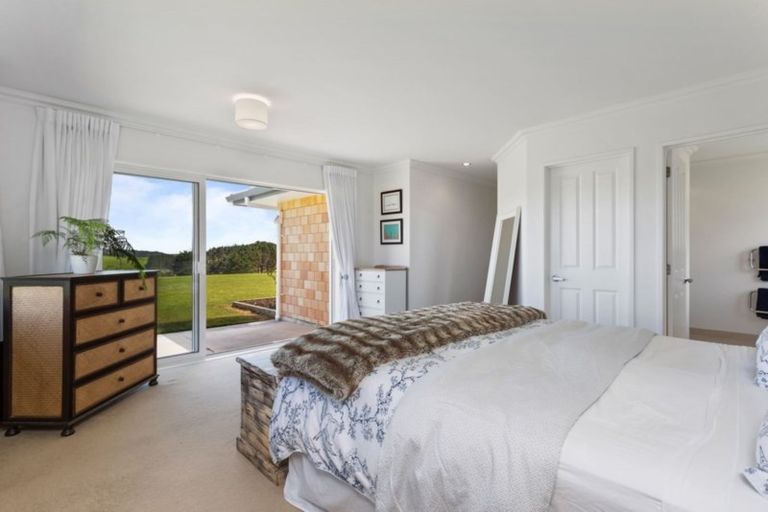 Photo of property in 135a Hutchinson Road, Helensville, 0875