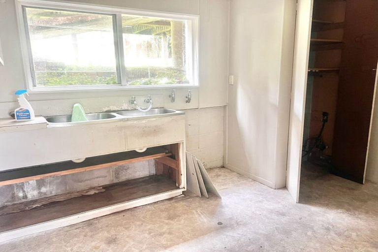 Photo of property in 9 Chevis Place, Pakuranga, Auckland, 2010