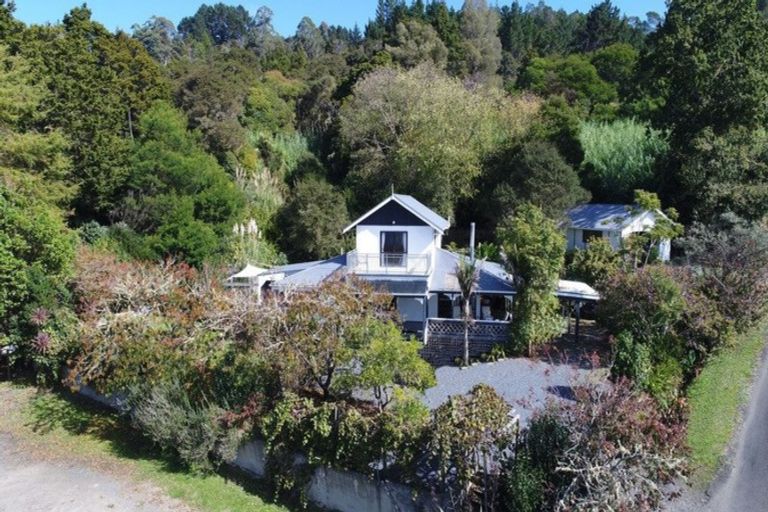 Photo of property in 5 Kirkpatrick Street, Kohukohu, 0491