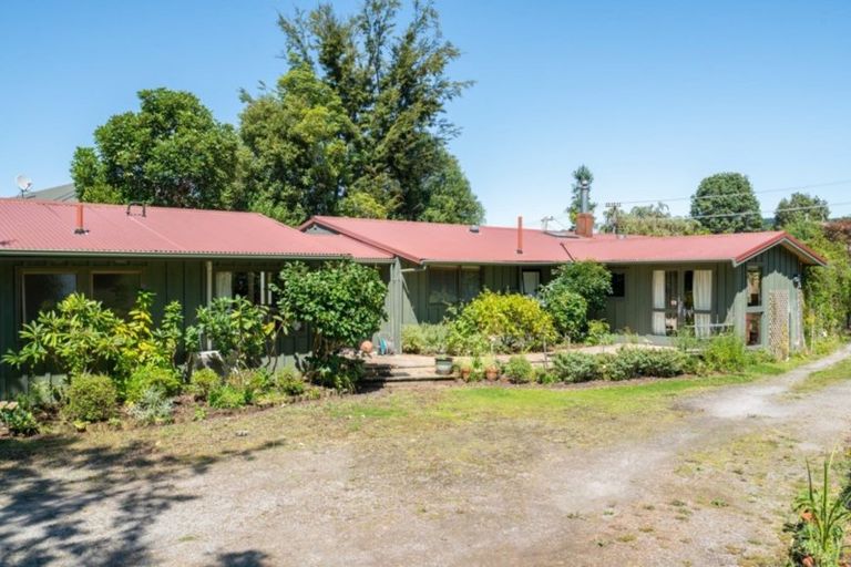 Photo of property in 759 Acacia Bay Road, Acacia Bay, Taupo, 3330