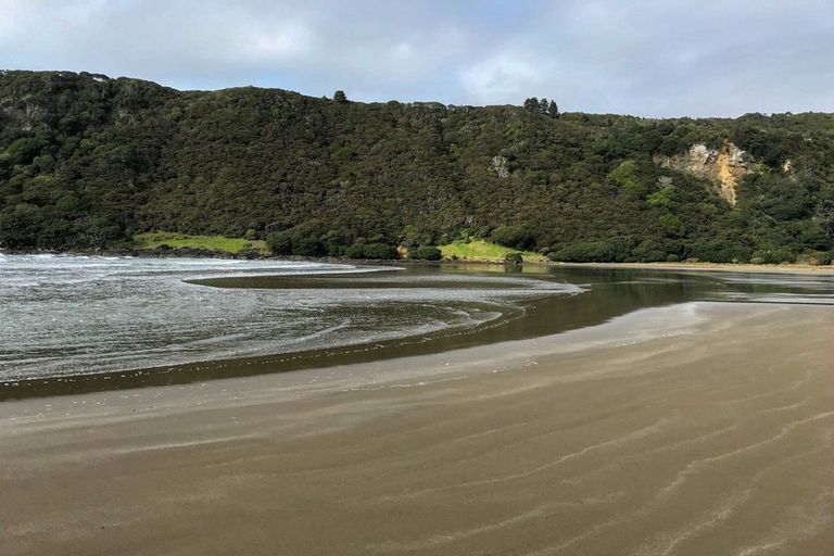 Photo of property in 130 Onepoto Road, Hicks Bay, Tikitiki, 4087