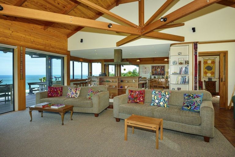 Photo of property in 45 Winifred Street, Okitu, Gisborne, 4010