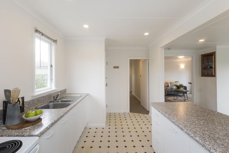 Photo of property in 10 Salisbury Avenue, Terrace End, Palmerston North, 4410