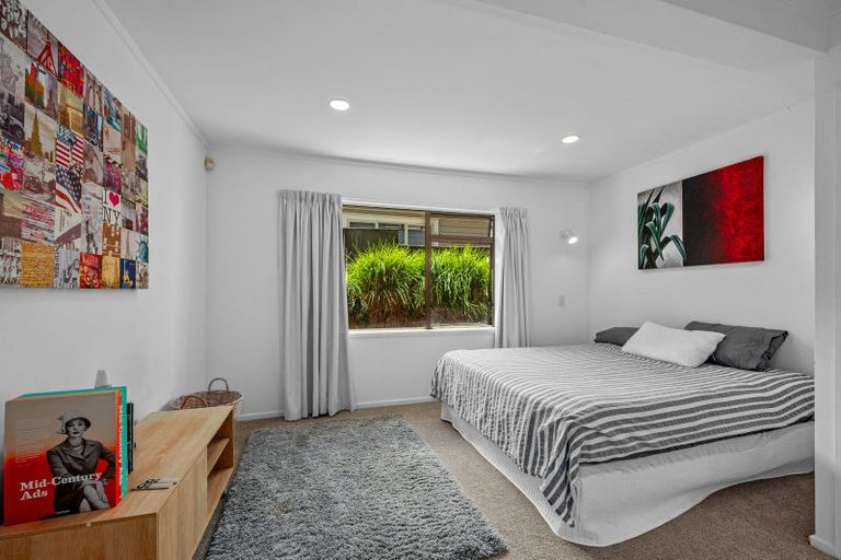 Photo of property in 1/127 Churchill Road, Rothesay Bay, Auckland, 0630