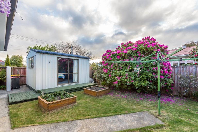 Photo of property in 25 Dunster Street, Burnside, Christchurch, 8053