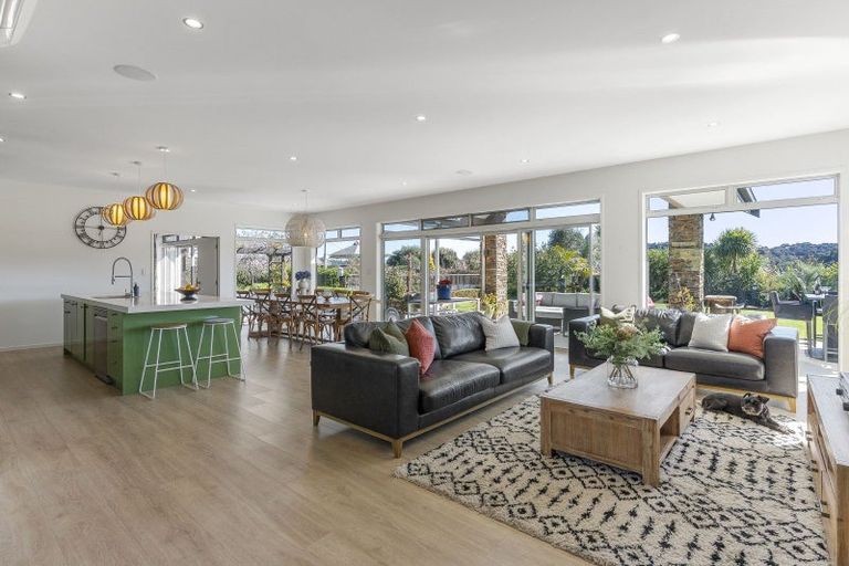 Photo of property in 35 Polo Lane, Whitford, Manurewa, 2576