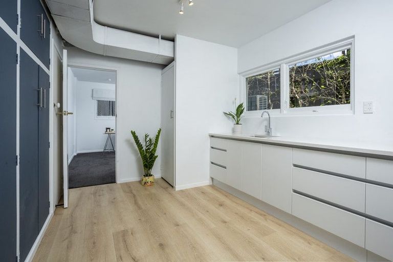 Photo of property in 13 Hume Drive, Hillcrest, Auckland, 0627