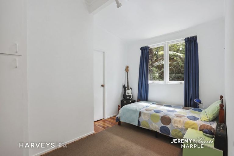 Photo of property in 47 Takahe Road, Titirangi, Auckland, 0604