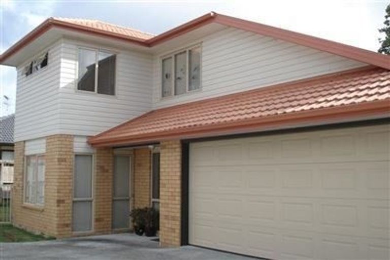 Photo of property in 5 Richard Hill Close, Fairview Heights, Auckland, 0632