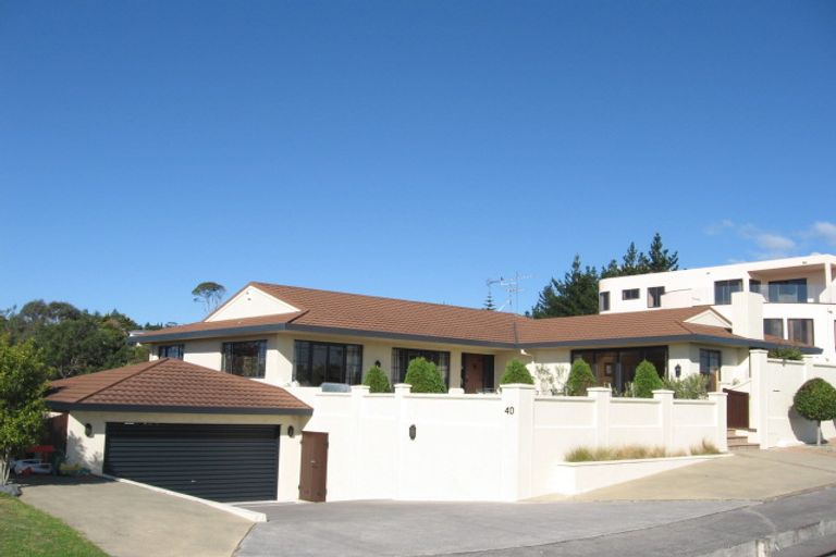 Photo of property in 40 Charles Dickens Drive, Mellons Bay, Auckland, 2014